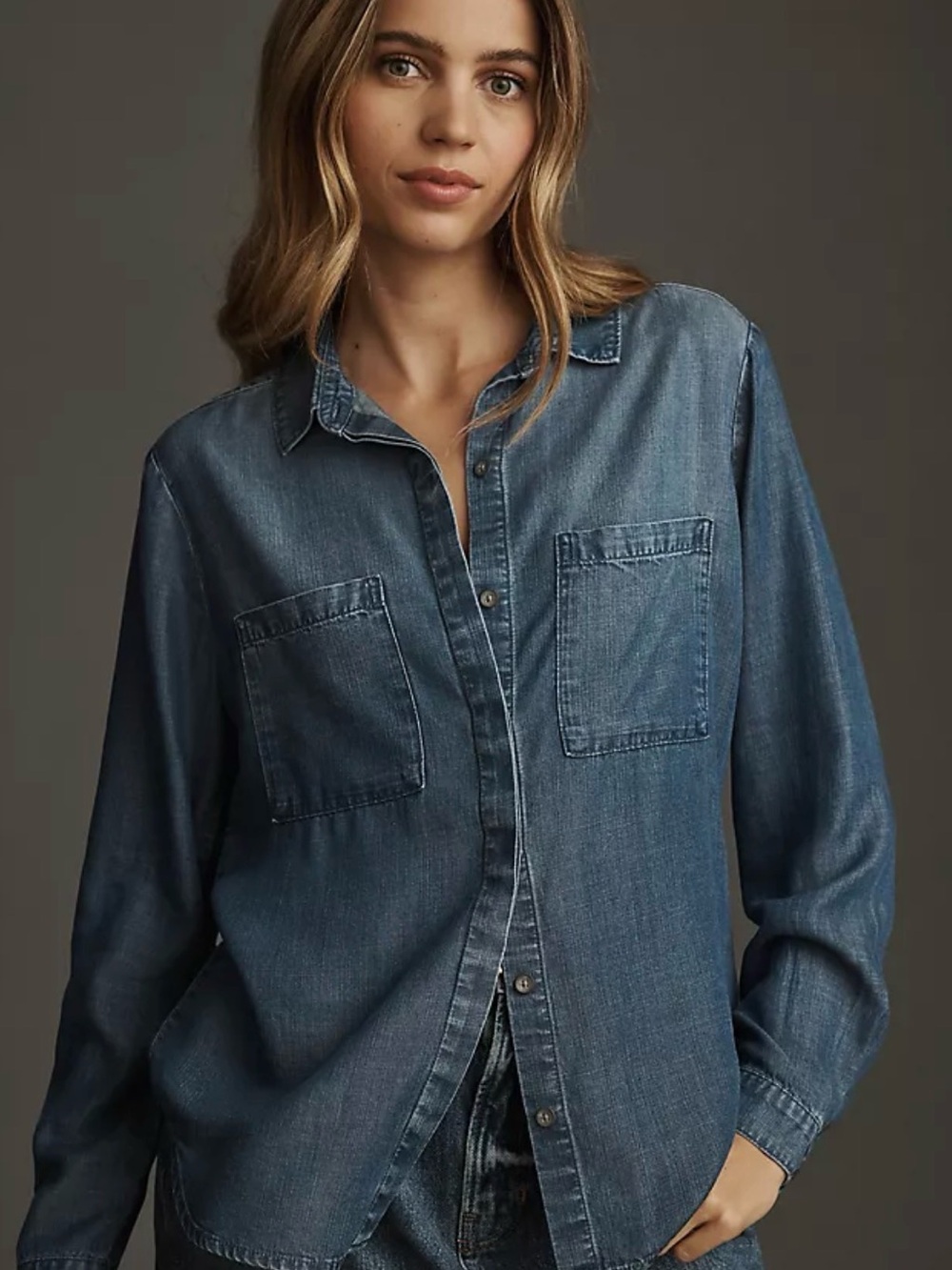 Anthropologie Cloth & Stone Roll Tab
Sleeve Split Back Blue Chambray Shirt